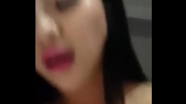 Em gái xinh đẹp hàng ngon