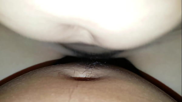 Em gái chubby thèm đụ