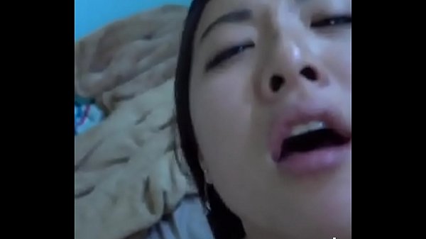 Em gái Hàn làm tình rên to vãi đái