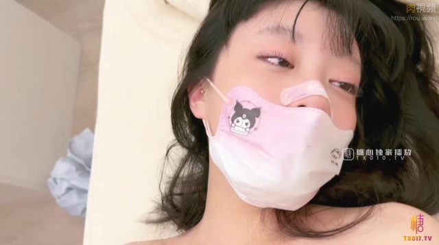 Cô nàng dễ thương lúc làm tình mặt nứng quá